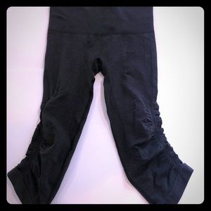 Lululemon Capri leggings. Size 2, good condition.
